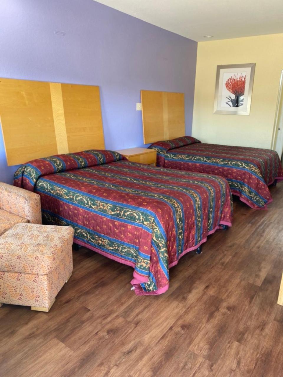 Relax Inn & Suites Angleton Kültér fotó